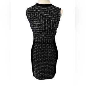 H&M Divided stretch Dress, Sz small, excellent condition